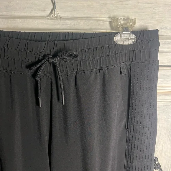 Athleta Black Avenue Wide Leg Cropped Pants Athleisure Travel Lounge - Picture 8 of 11